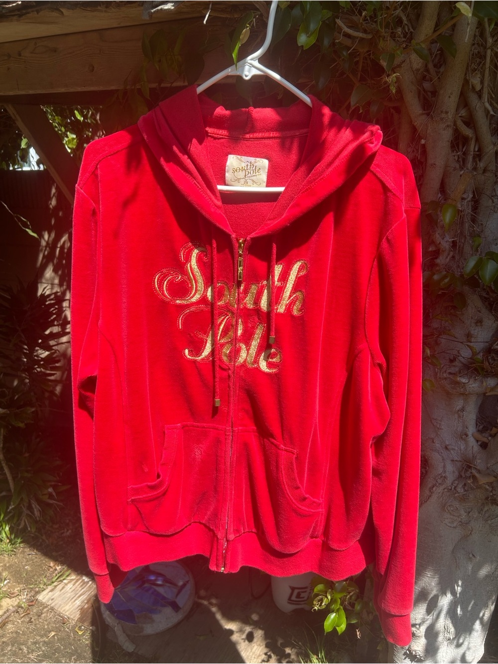 Vintage Southpole Red Velour Zip-Up
Hoodie - Y2K Gold Spellout